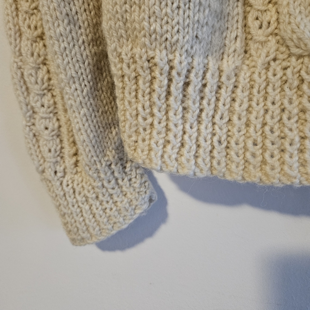 Hand Knit Cream Oversized Sweater - Picture 4 of 8